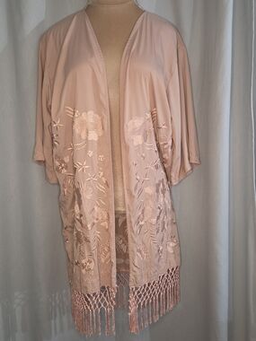 Free Generation LA Blush Pink Embroidered Kimono Robe with Fringe Size Medium